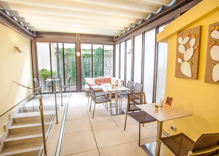 Hotel Camelia 3*